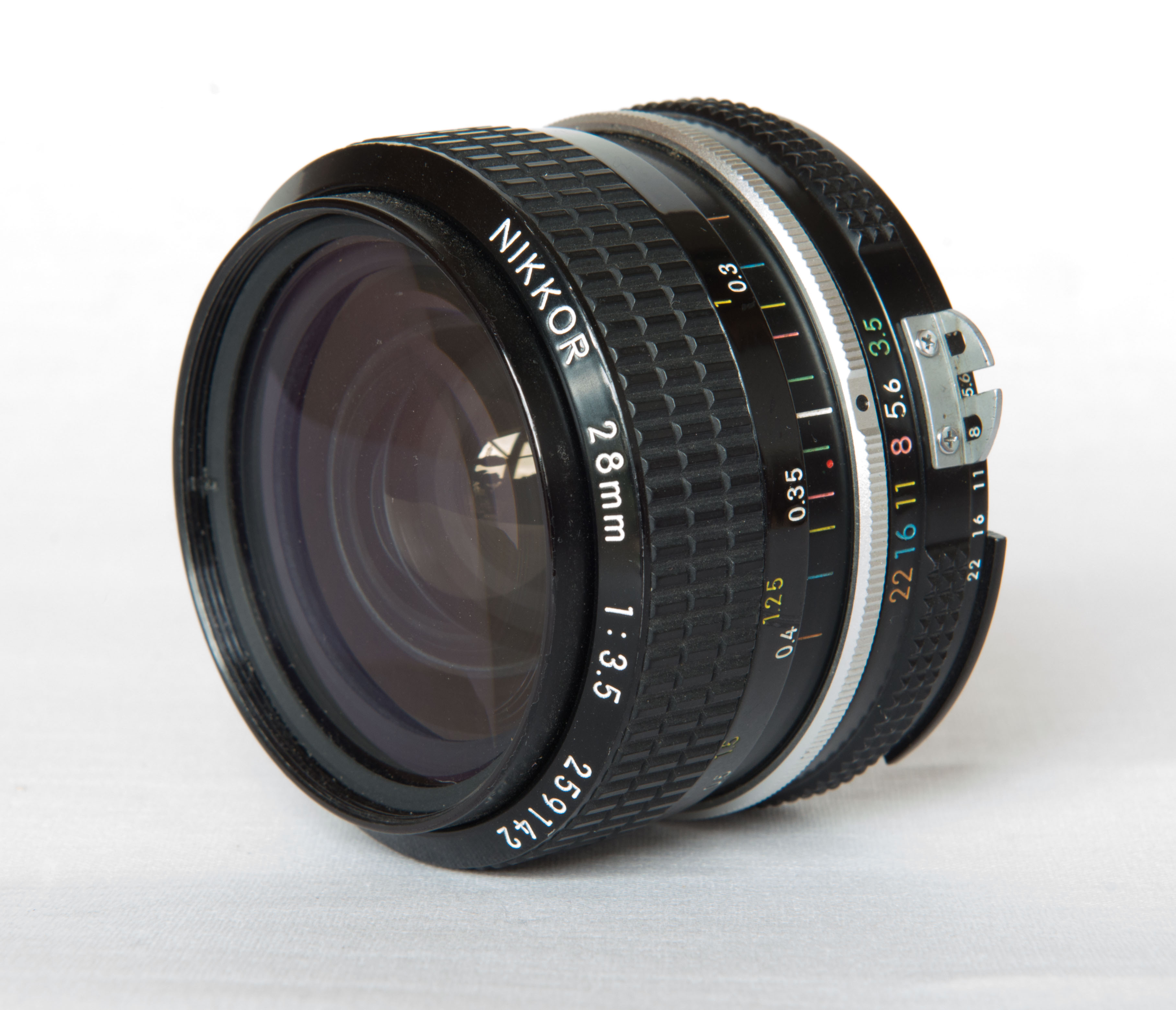 Nikkor 28 mm - 3.5  AIS